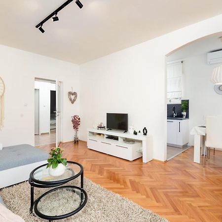 Apartments Come&Stay Punat Exterior foto